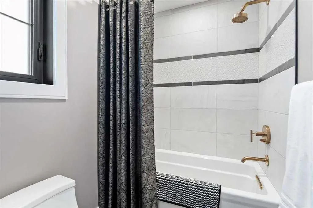 57 Larratt Close Red Deer AB T4R 0S6