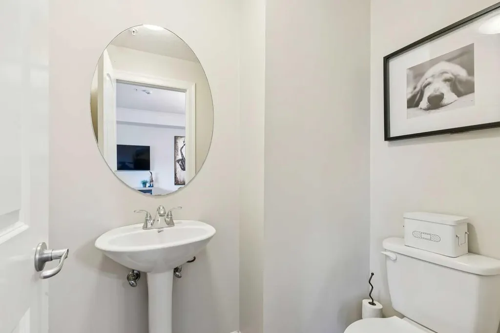 1729 34 Avenue SW Calgary AB T2T 2B7