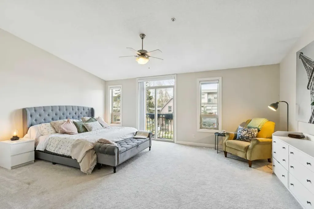 1729 34 Avenue SW Calgary AB T2T 2B7