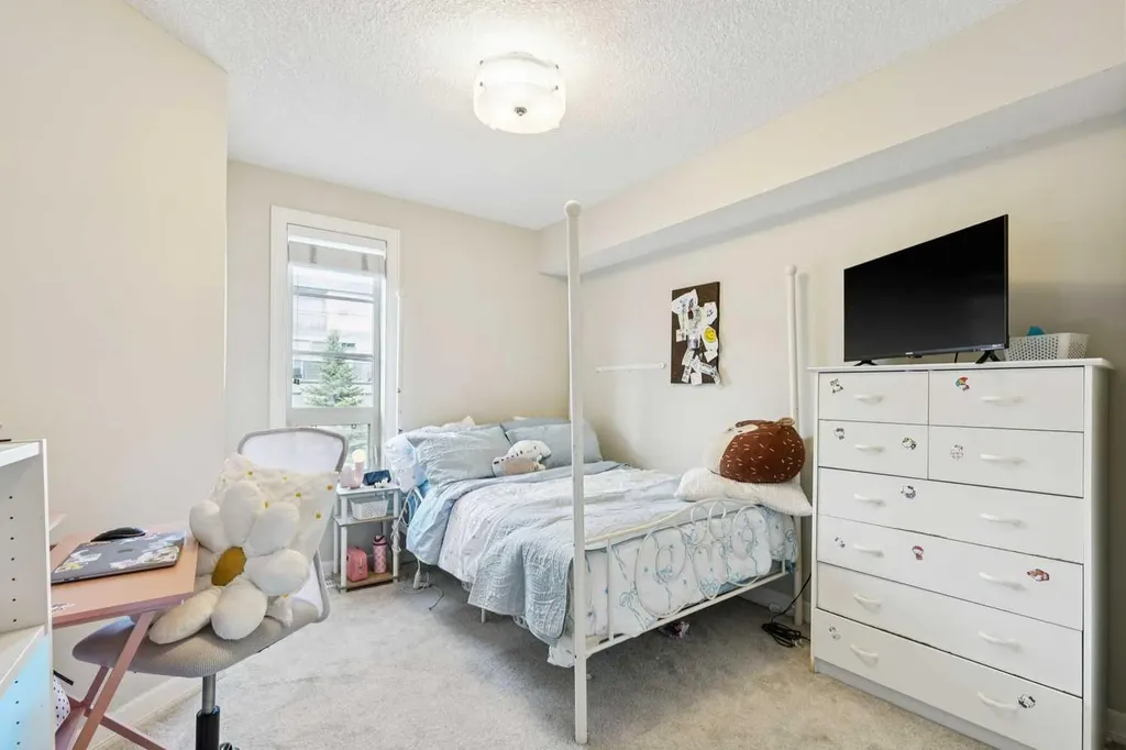 1729 34 Avenue SW Calgary AB T2T 2B7