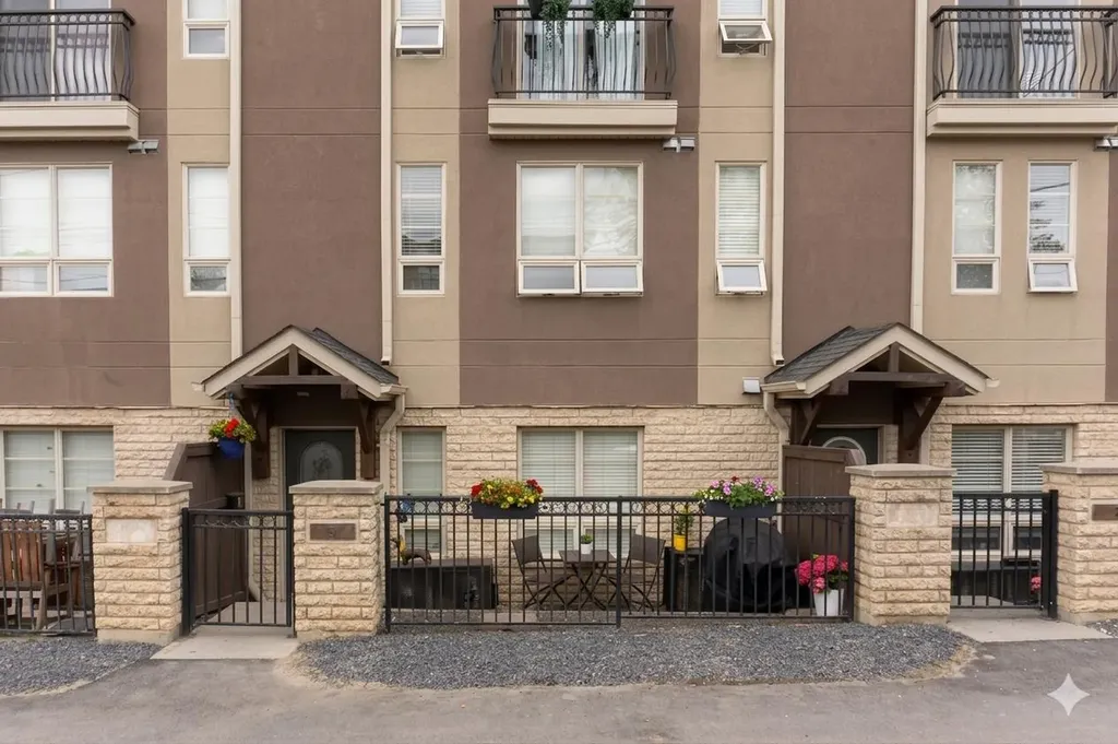 1729 34 Avenue SW Calgary AB T2T 2B7