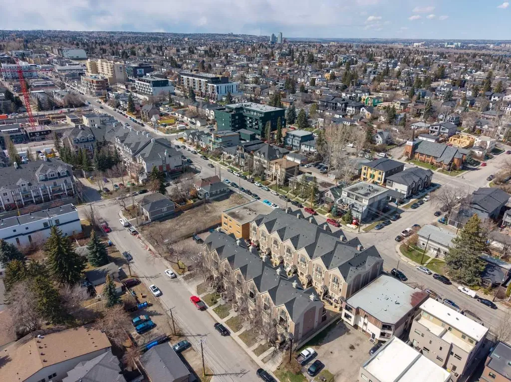 1729 34 Avenue SW Calgary AB T2T 2B7