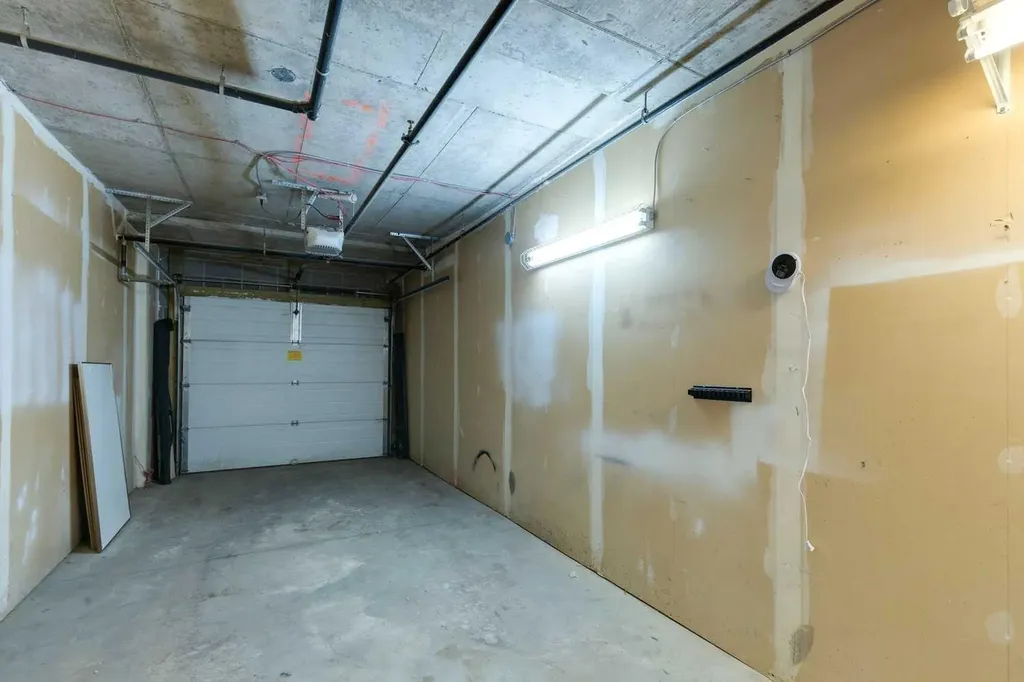 1729 34 Avenue SW Calgary AB T2T 2B7