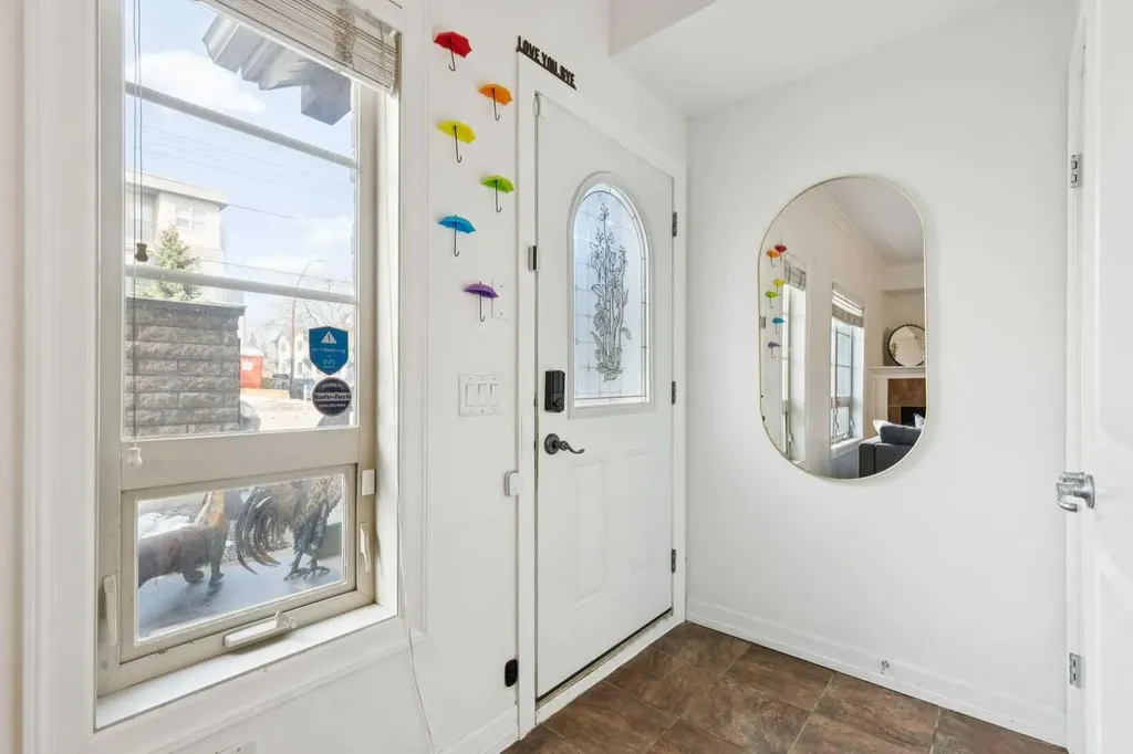 1729 34 Avenue SW Calgary AB T2T 2B7