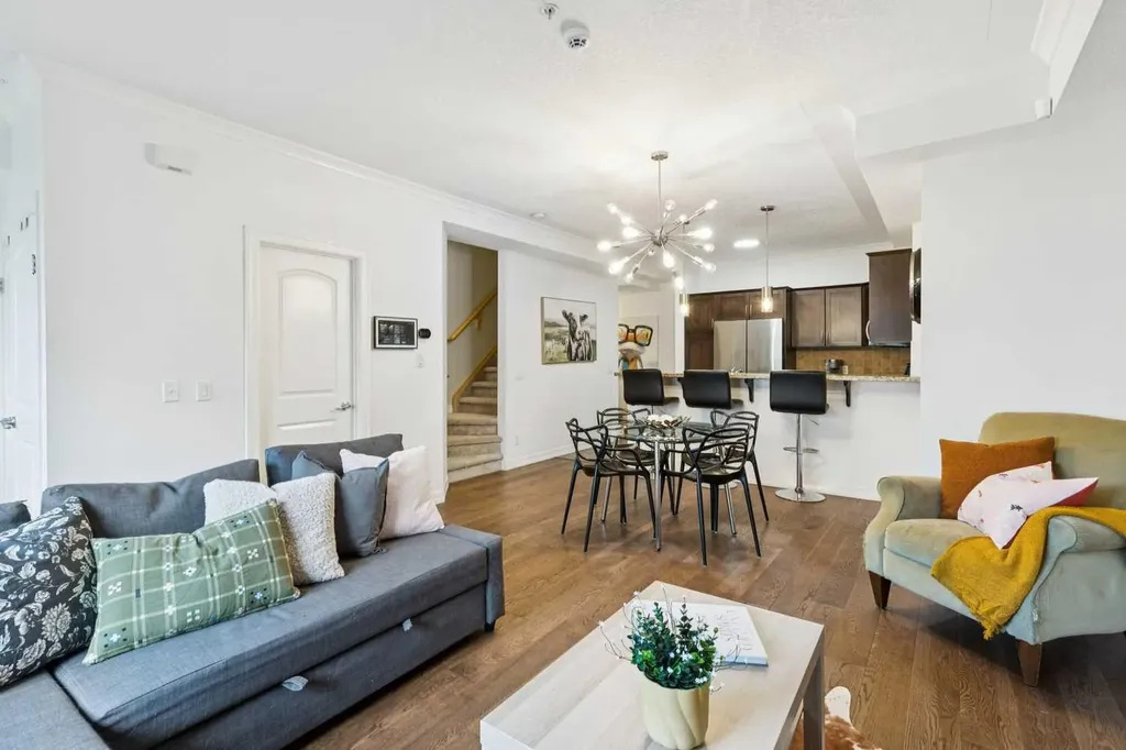 1729 34 Avenue SW Calgary AB T2T 2B7