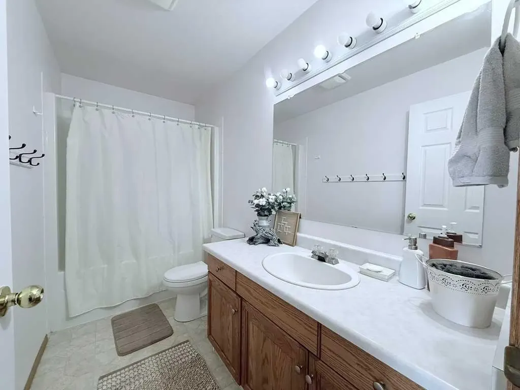 11324 91 Street Grande Prairie AB T8X 1M4