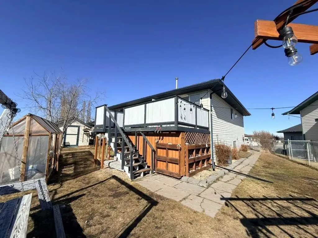 11324 91 Street Grande Prairie AB T8X 1M4