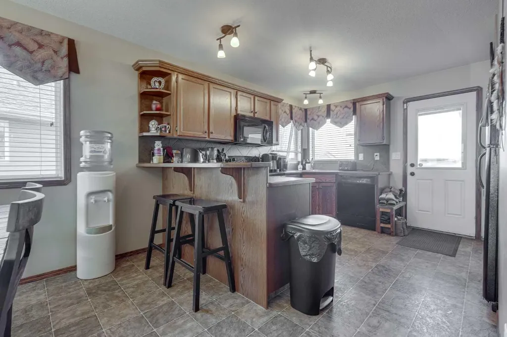 43 Inkster Close Red Deer AB T4R 0A7