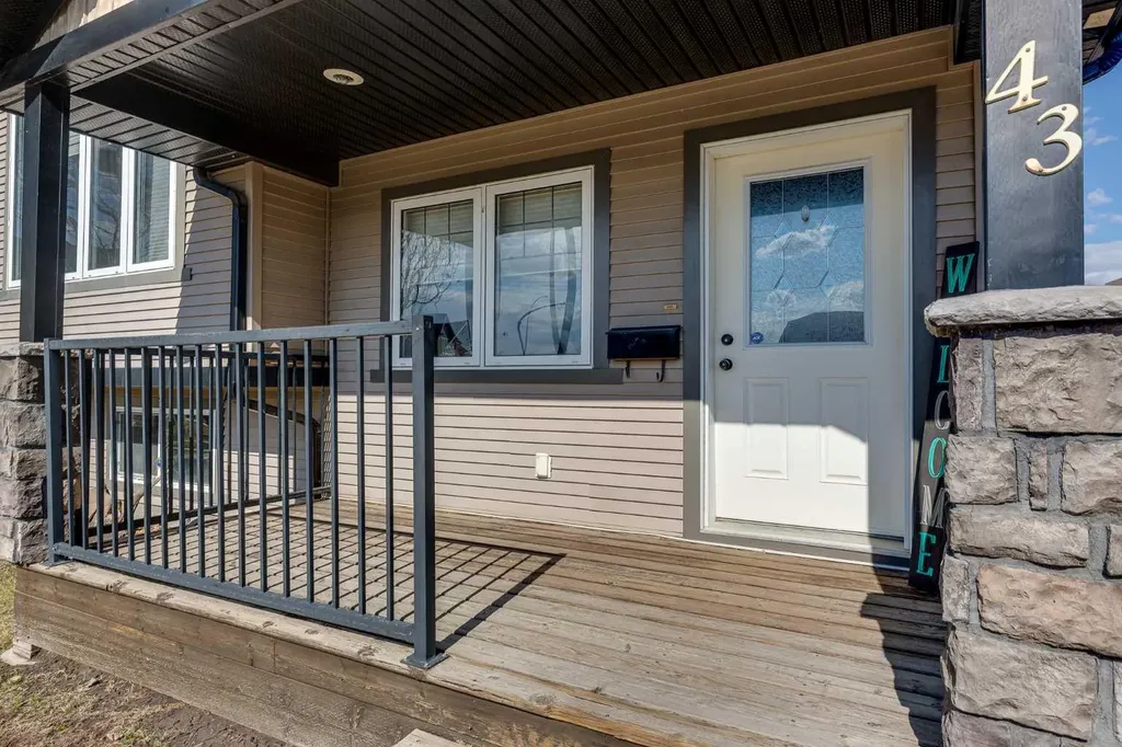 43 Inkster Close Red Deer AB T4R 0A7