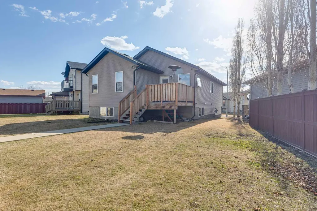 43 Inkster Close Red Deer AB T4R 0A7