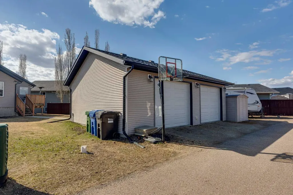 43 Inkster Close Red Deer AB T4R 0A7
