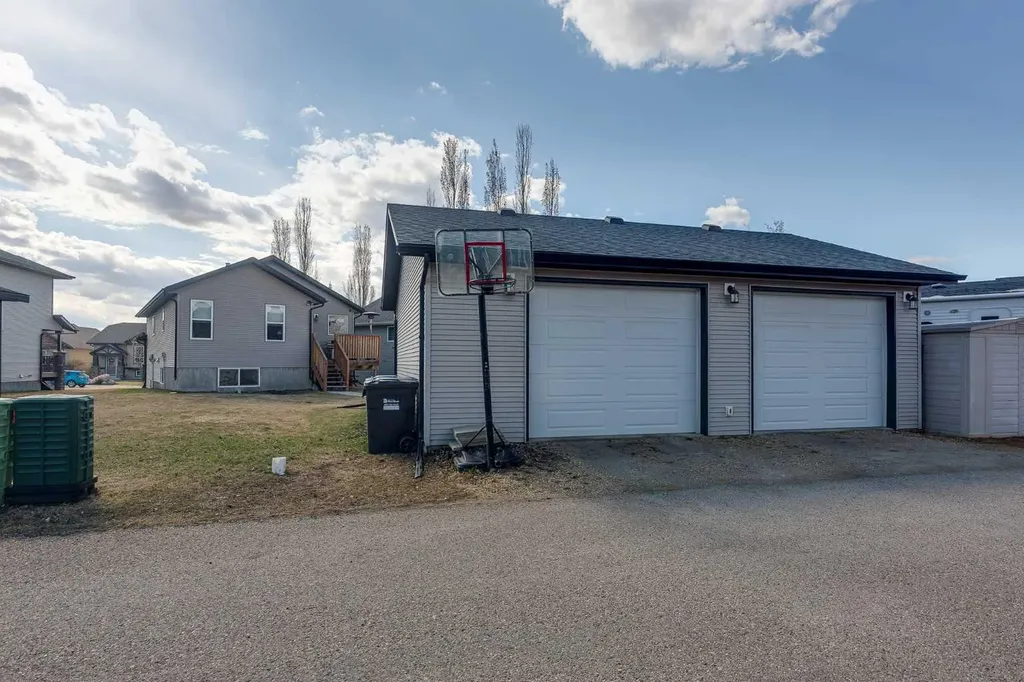43 Inkster Close Red Deer AB T4R 0A7