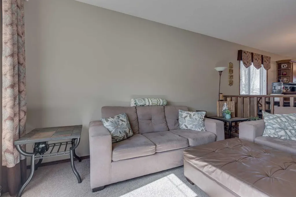 43 Inkster Close Red Deer AB T4R 0A7