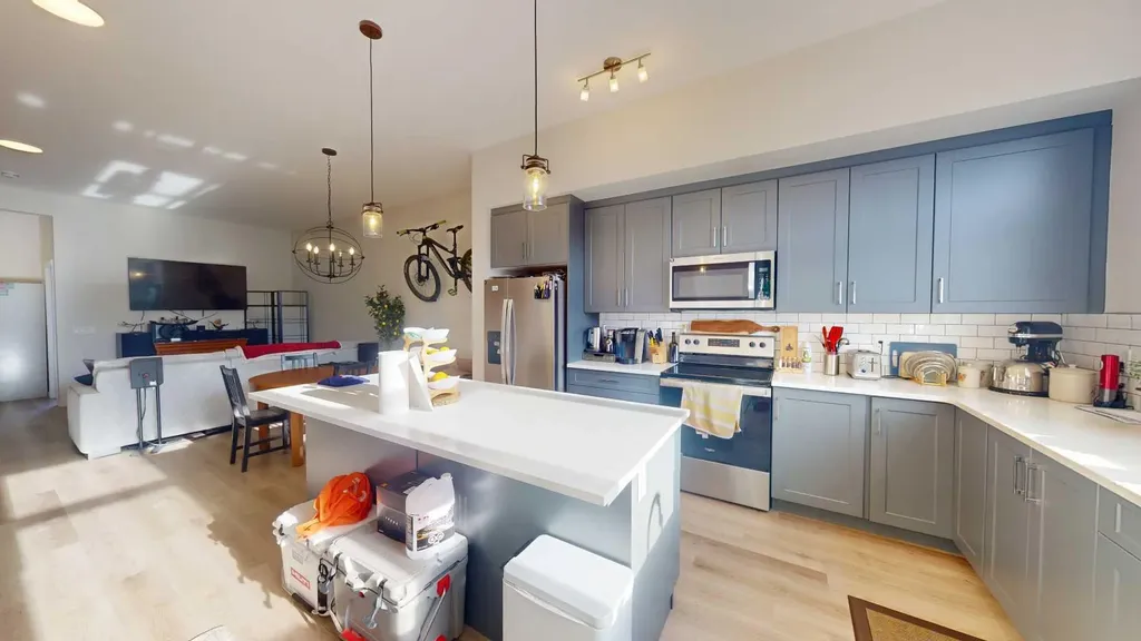 163 Magnolia Way SE Calgary AB T3M 2W3