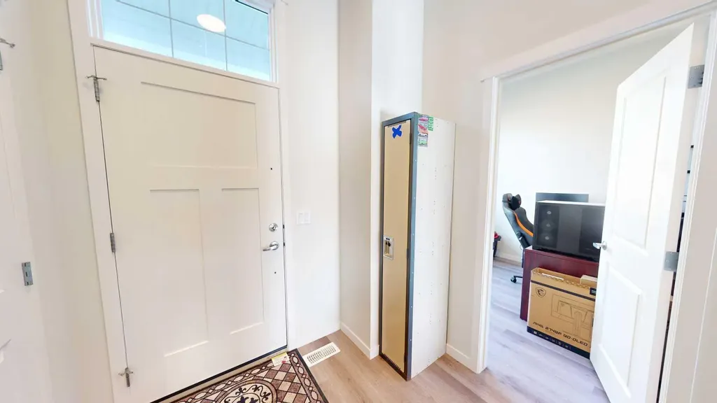 163 Magnolia Way SE Calgary AB T3M 2W3