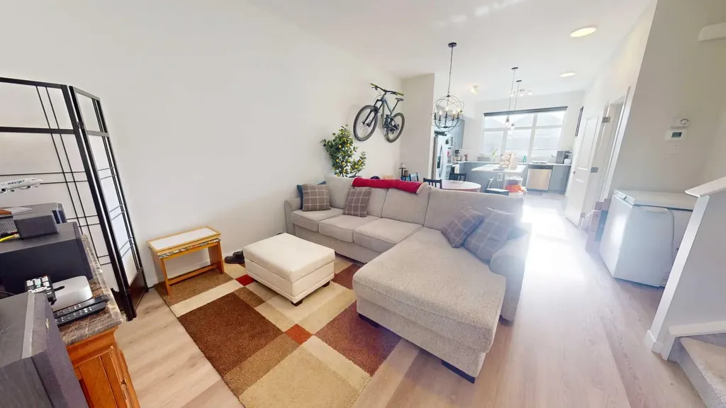 163 Magnolia Way SE Calgary AB T3M 2W3