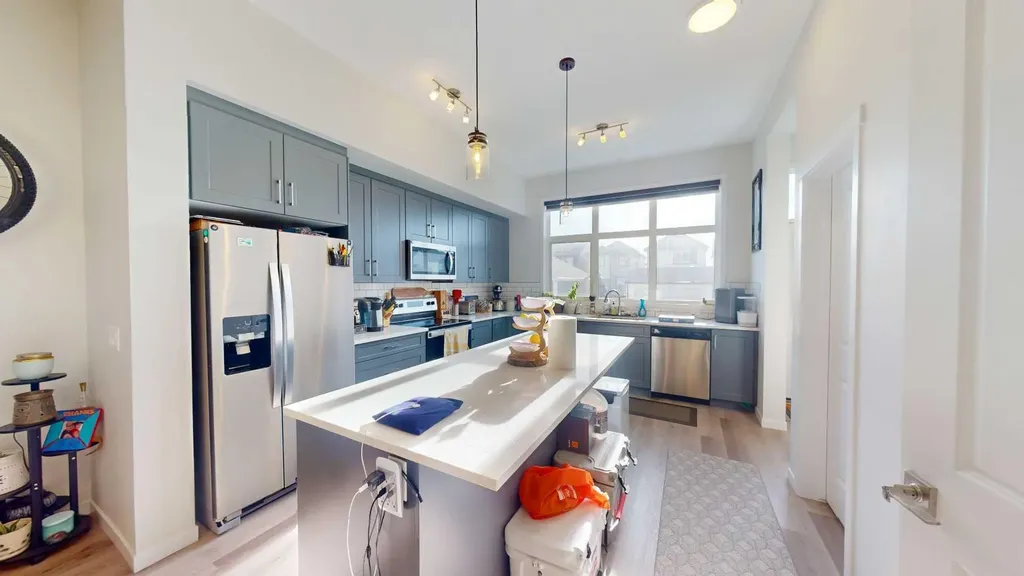 163 Magnolia Way SE Calgary AB T3M 2W3