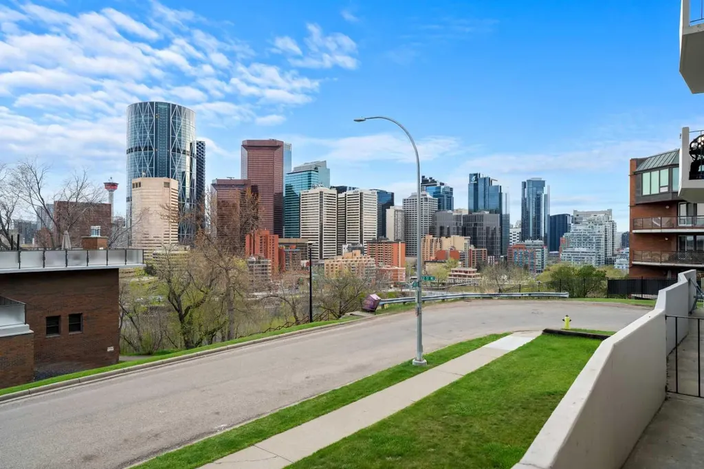 316 1 Avenue NE Calgary AB T2E 0B2