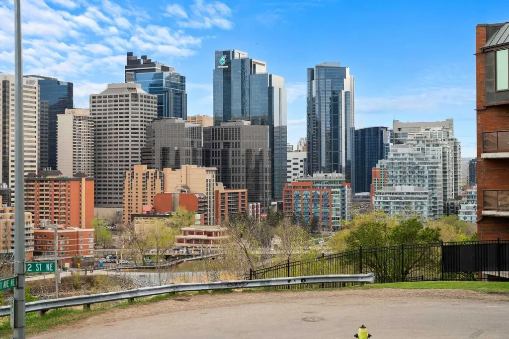 316 1 Avenue NE Calgary AB T2E 0B2