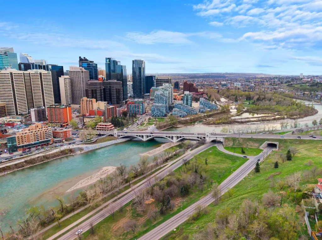 316 1 Avenue NE Calgary AB T2E 0B2