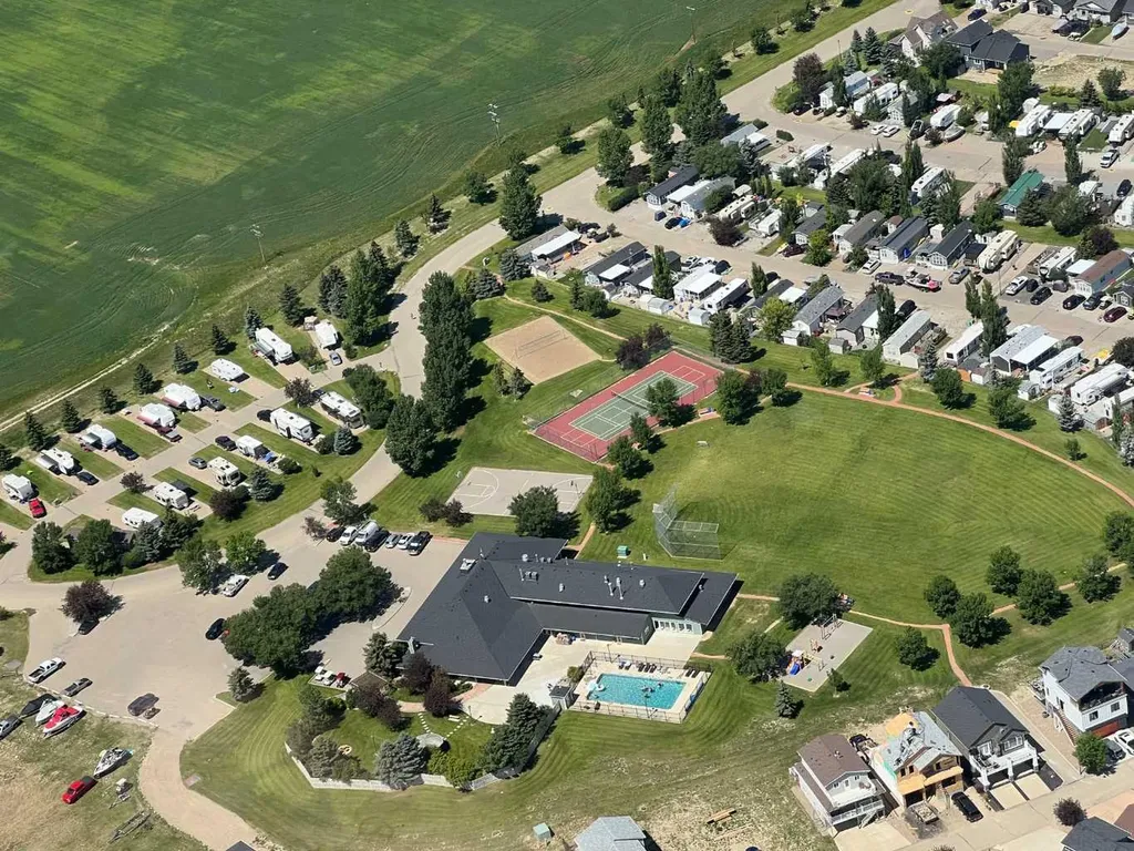 71 White Pelican Way Rural Vulcan County AB T0L 2B0
