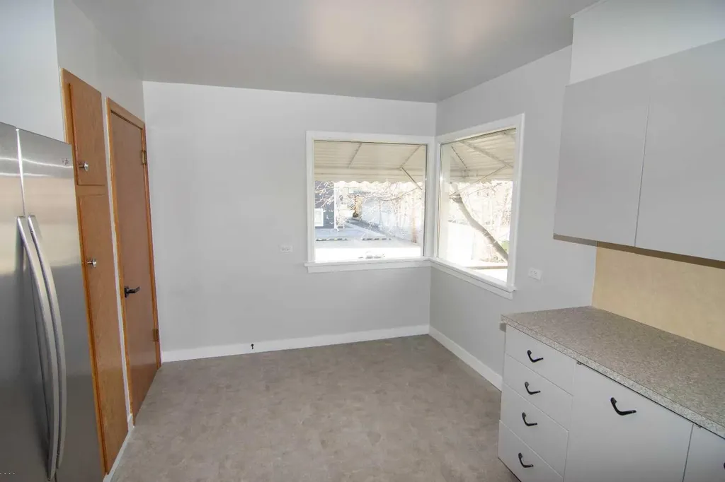 508 3 Street Strathmore AB T1P 1B4