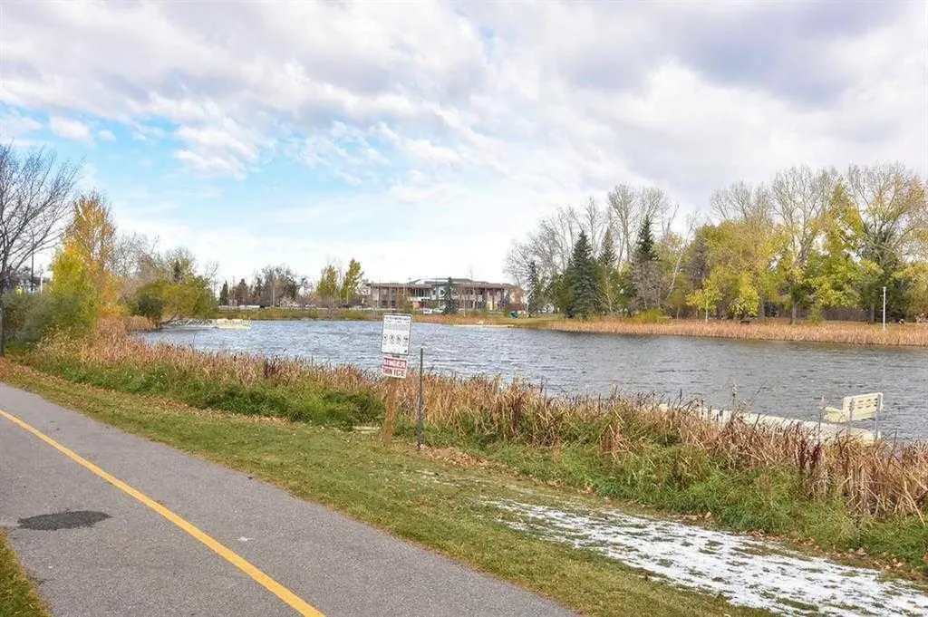 508 3 Street Strathmore AB T1P 1B4