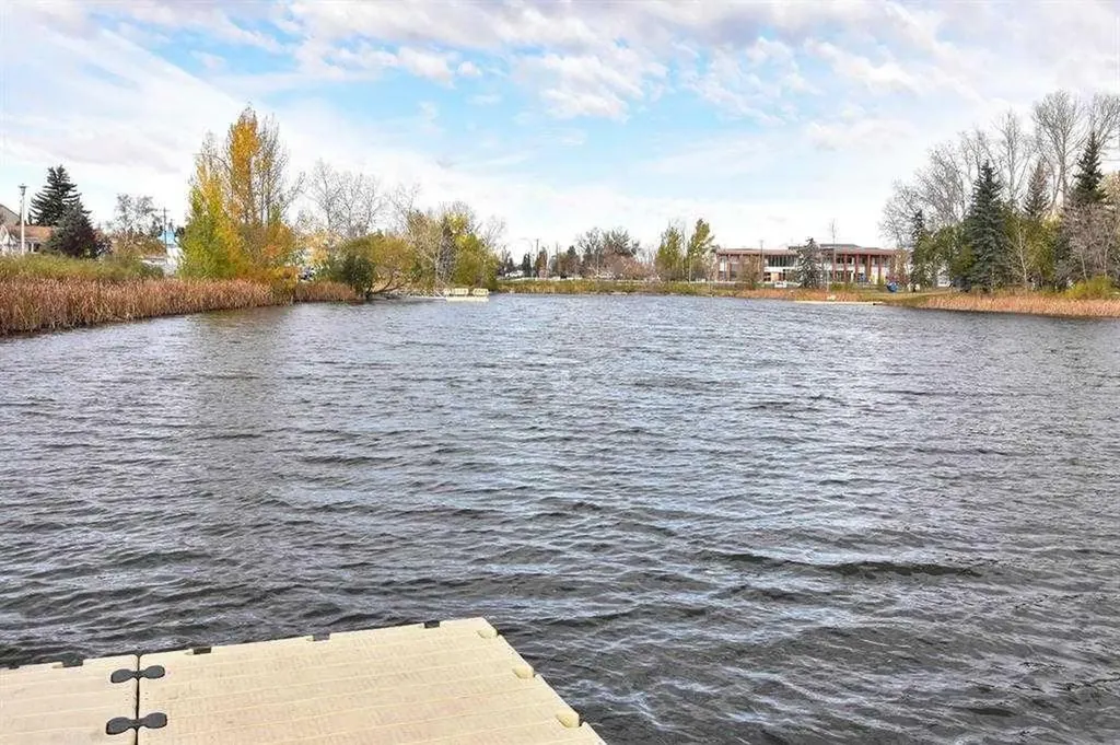 508 3 Street Strathmore AB T1P 1B4