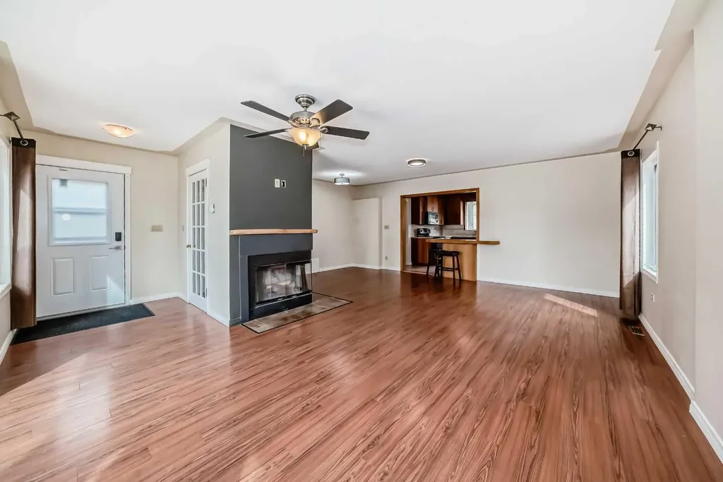 5309 42a Avenue Red Deer AB T4N 3A6