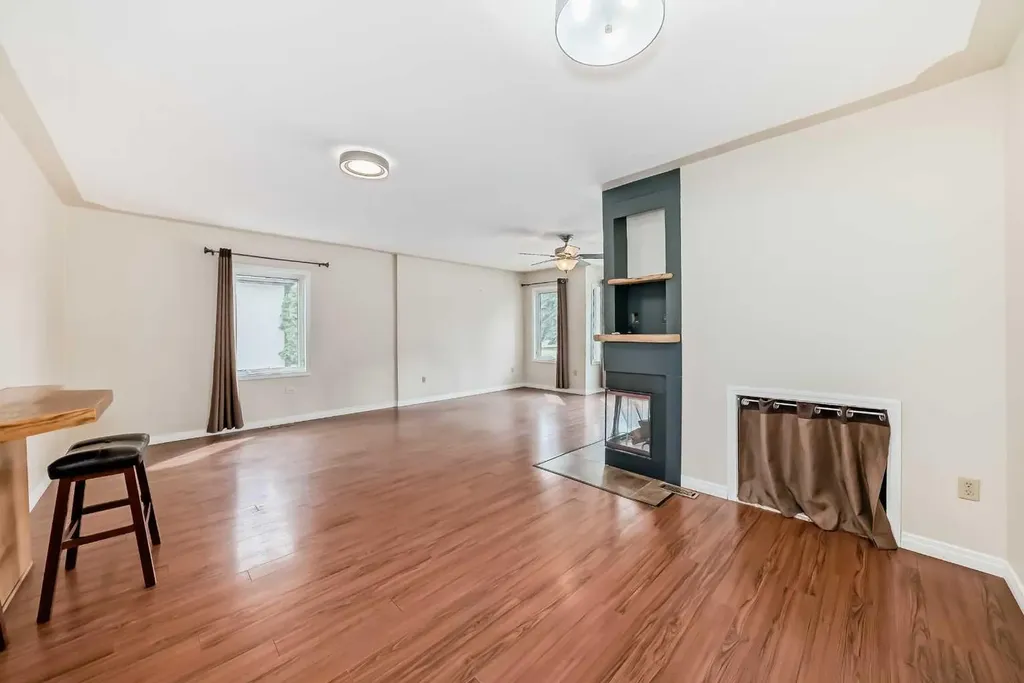 5309 42a Avenue Red Deer AB T4N 3A6