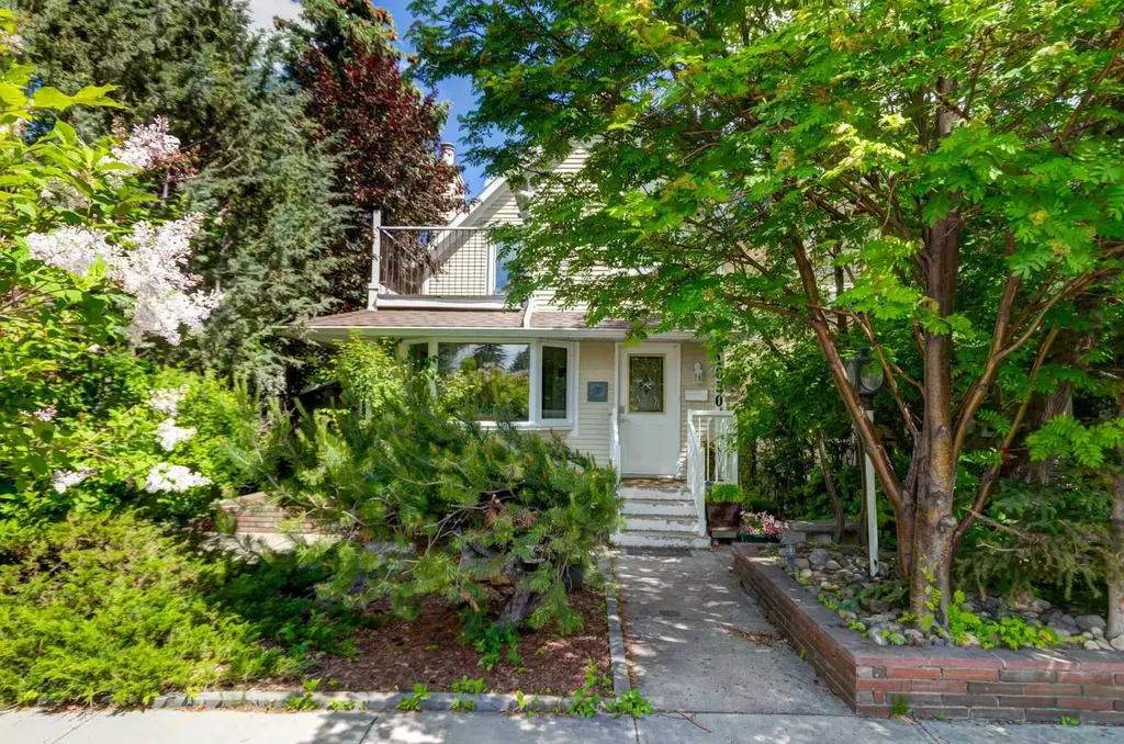 1630 7 Street NW Calgary AB T2M3H6