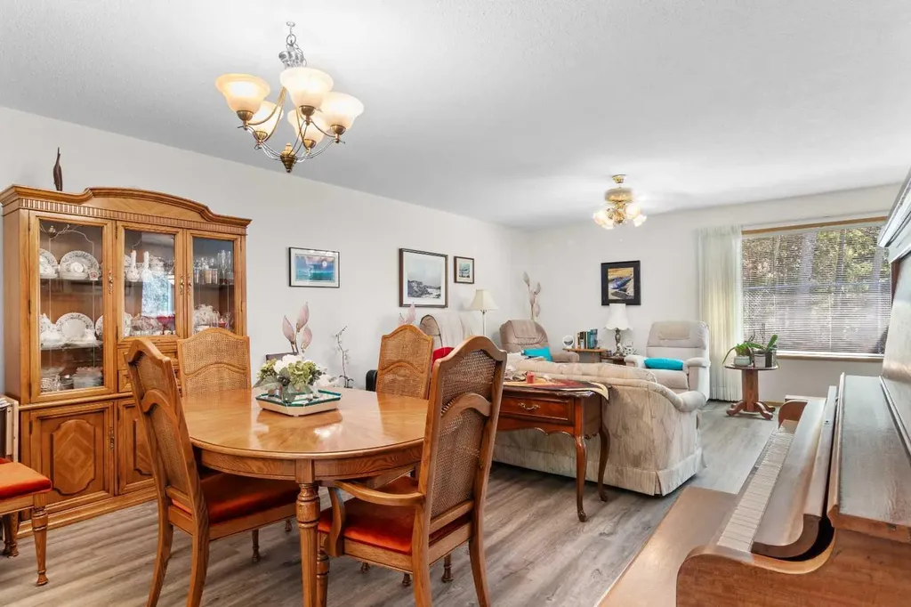2821 Botterill Crescent Red Deer AB T4R 2E5