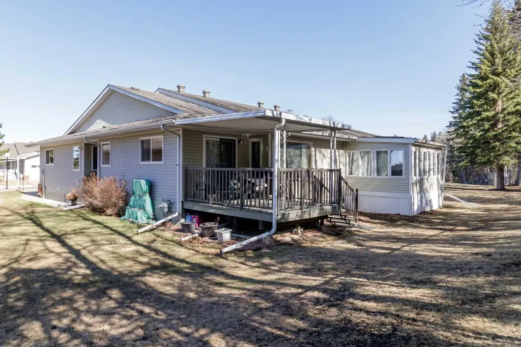 2821 Botterill Crescent Red Deer AB T4R 2E5