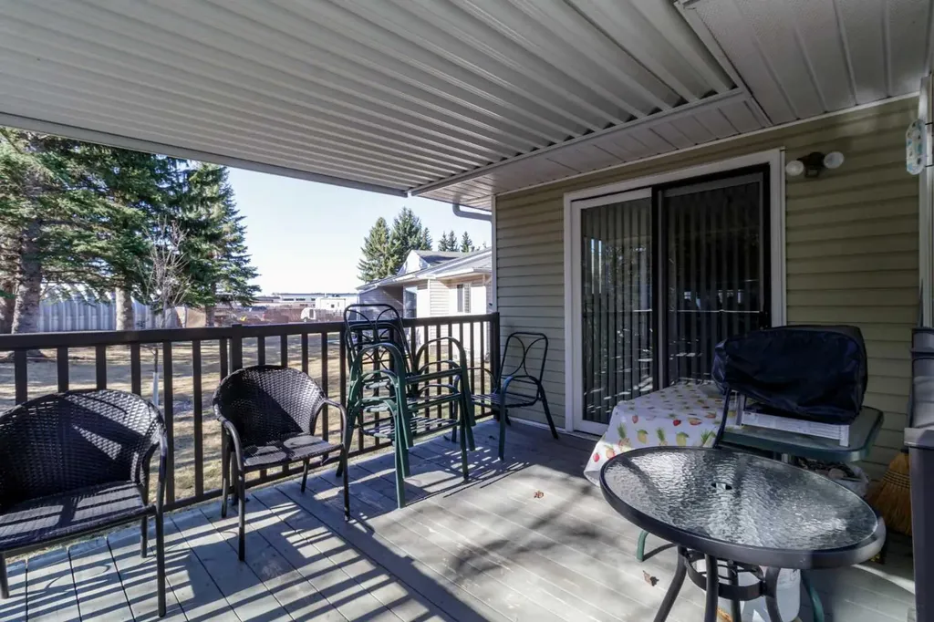 2821 Botterill Crescent Red Deer AB T4R 2E5