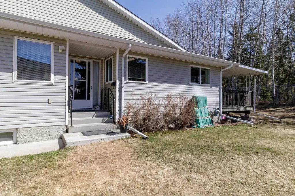 2821 Botterill Crescent Red Deer AB T4R 2E5
