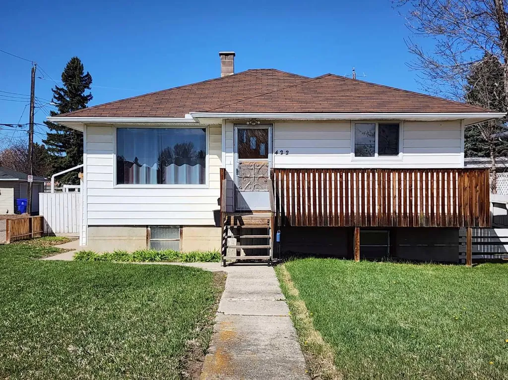 422 21 Street S Lethbridge AB T1J 3K2