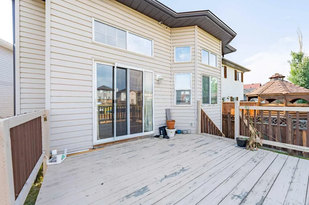 234 Tarawood Place NE Calgary AB T3J 5B3