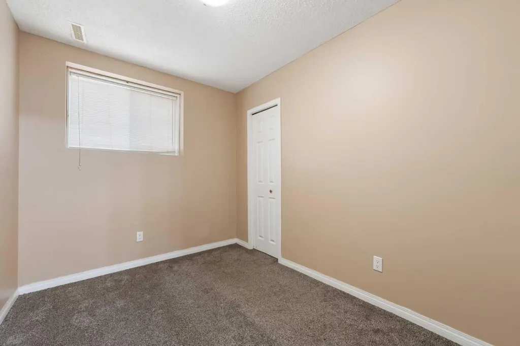 234 Tarawood Place NE Calgary AB T3J 5B3
