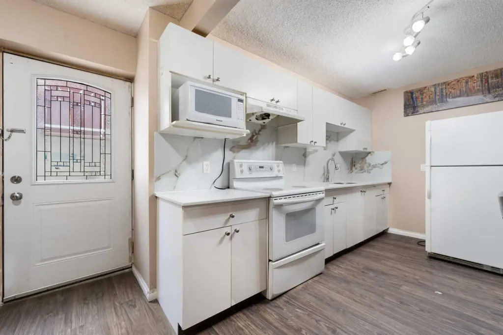 234 Tarawood Place NE Calgary AB T3J 5B3