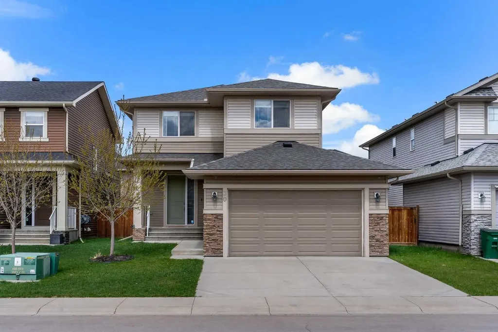 30 Baywater Lane SW Airdrie AB T4B 3V5