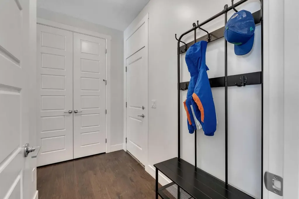 30 Baywater Lane SW Airdrie AB T4B 3V5