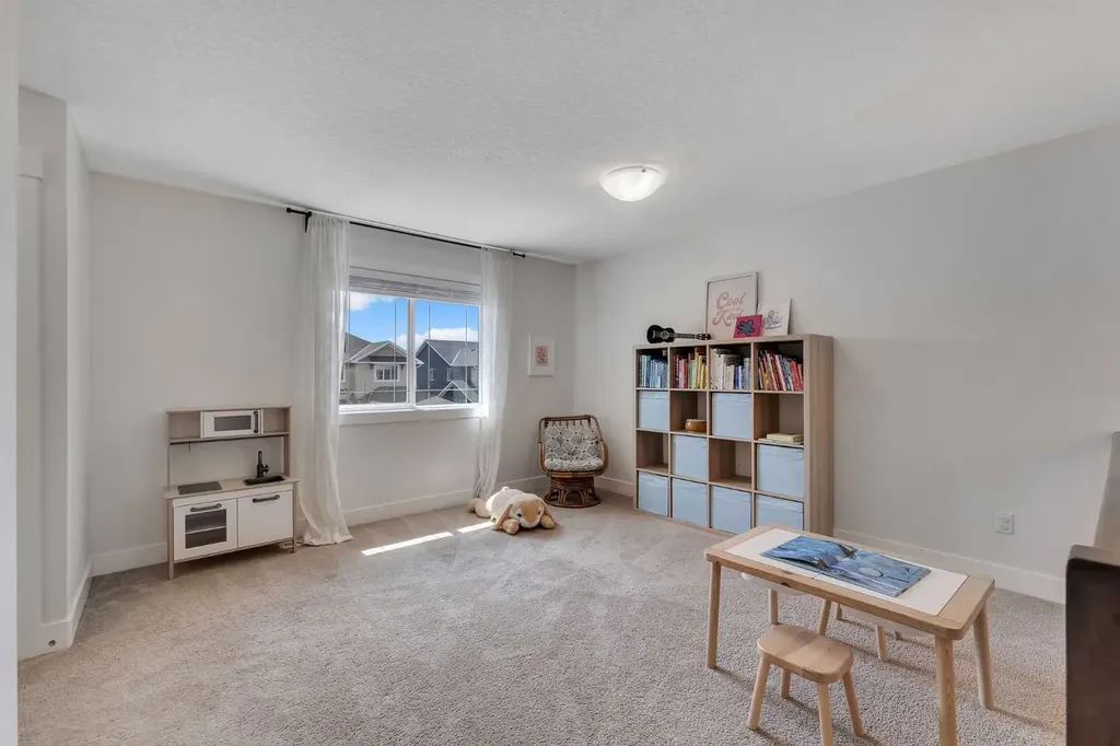 30 Baywater Lane SW Airdrie AB T4B 3V5