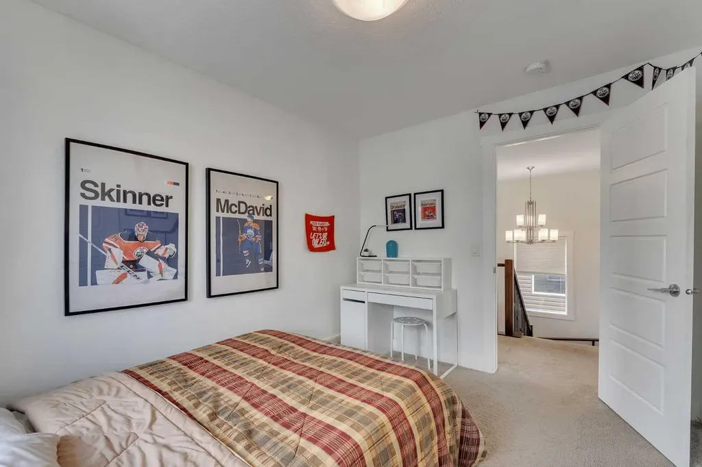 30 Baywater Lane SW Airdrie AB T4B 3V5