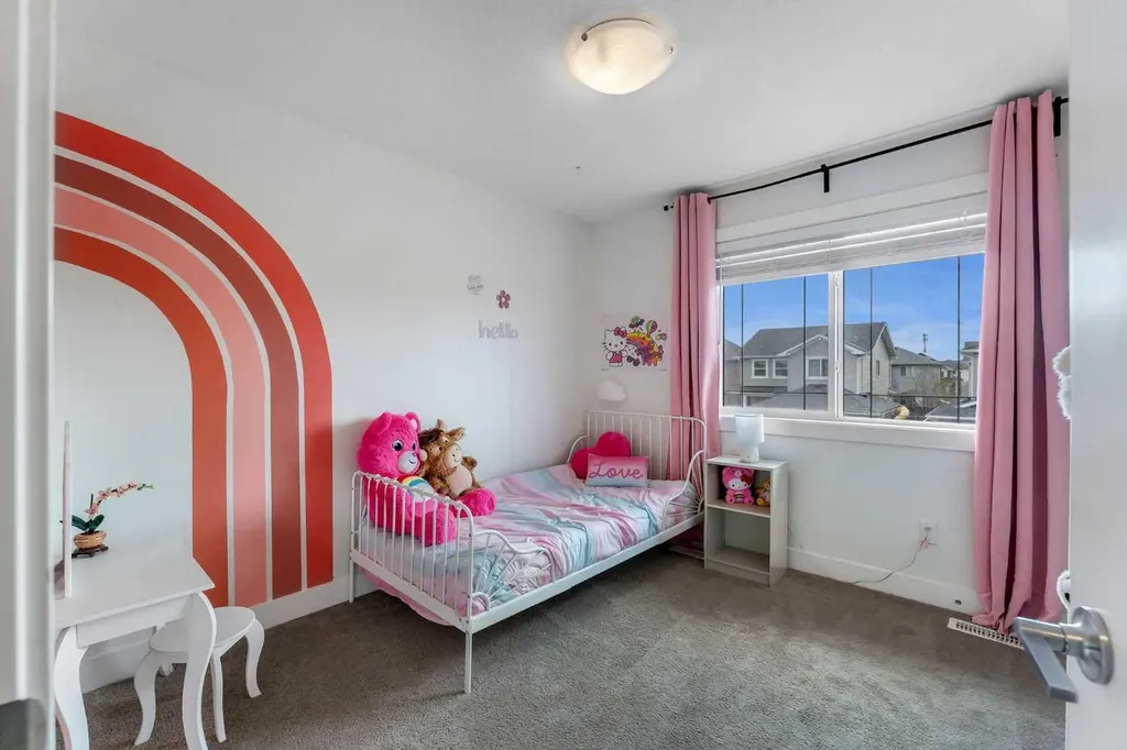 30 Baywater Lane SW Airdrie AB T4B 3V5