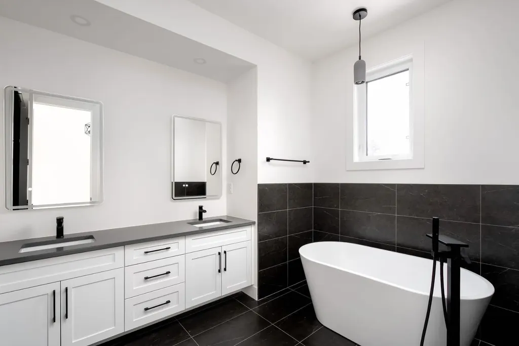 2227 36 Street SW Calgary AB T3E 2Z3