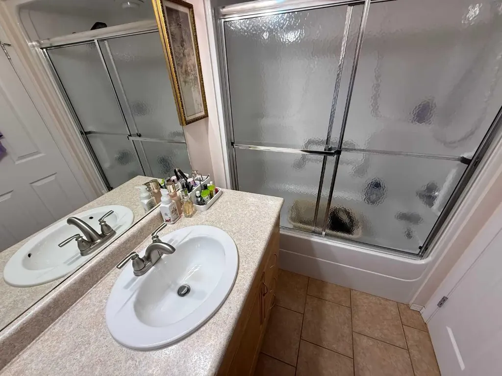 228 Pembina Avenue Hinton AB T7V 0A5