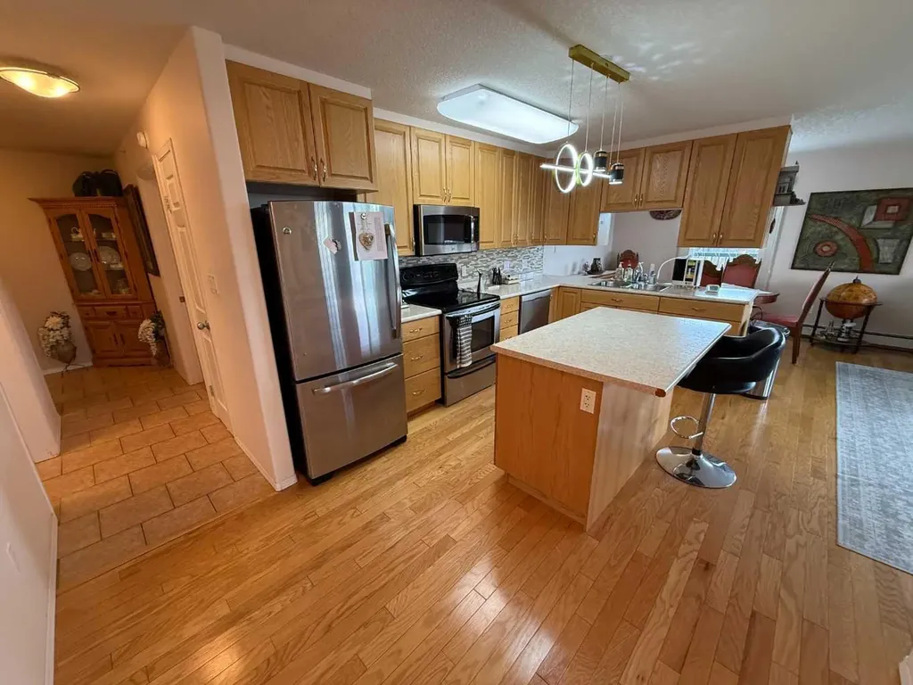 228 Pembina Avenue Hinton AB T7V 0A5