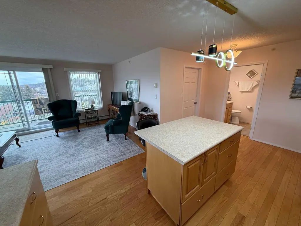 228 Pembina Avenue Hinton AB T7V 0A5