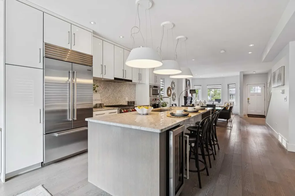 911 18 Avenue SW Calgary AB T2T0H2
