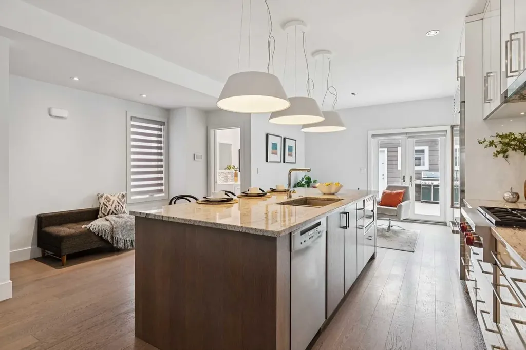 911 18 Avenue SW Calgary AB T2T0H2